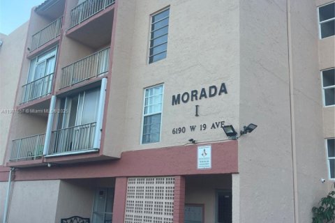 Copropriété à louer à Hialeah, Floride: 2 chambres, 91.04 m2 № 1963941 - photo 2