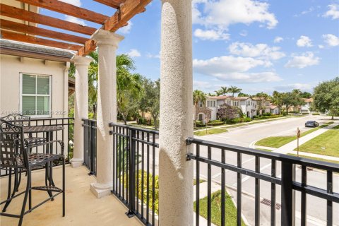 House in Palm Beach Gardens, Florida 3 bedrooms, 207.64 sq.m. № 2038703 - photo 28