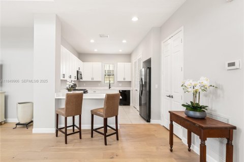 House in Palm Beach Gardens, Florida 3 bedrooms, 207.64 sq.m. № 2038703 - photo 15