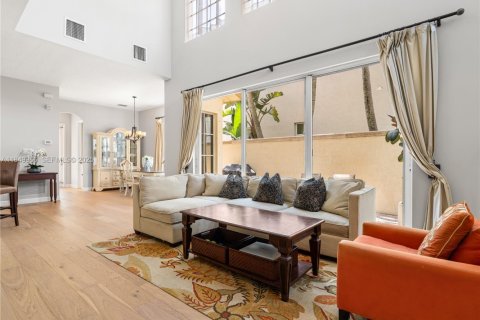 House in Palm Beach Gardens, Florida 3 bedrooms, 207.64 sq.m. № 2038703 - photo 6