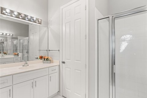 House in Palm Beach Gardens, Florida 3 bedrooms, 207.64 sq.m. № 2038703 - photo 21