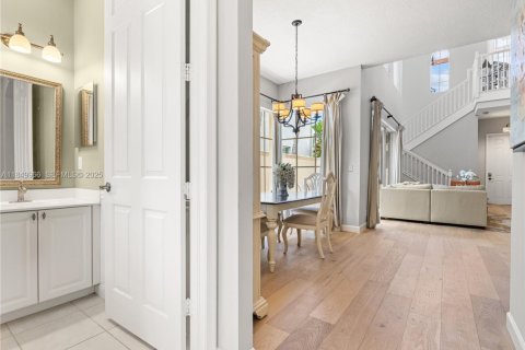 House in Palm Beach Gardens, Florida 3 bedrooms, 207.64 sq.m. № 2038703 - photo 17