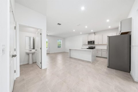 Touwnhouse à louer à Kissimmee, Floride: 3 chambres, 154.96 m2 № 2204287 - photo 12