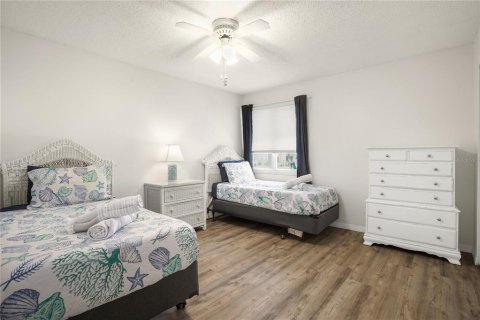 Condo in Sarasota, Florida, 2 bedrooms  № 2230416 - photo 23