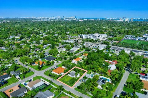 Villa ou maison à vendre à Miami, Floride: 2 chambres, 95.88 m2 № 2032839 - photo 4