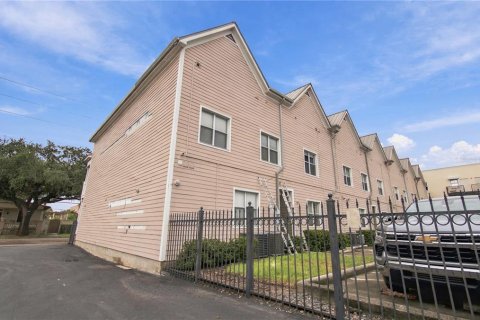 Copropriété à vendre à Tampa, Floride: 2 chambres, 115.2 m2 № 2410151 - photo 25