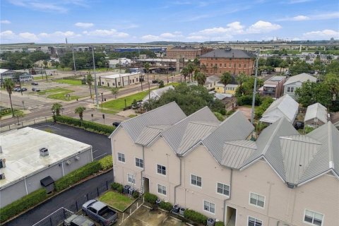 Copropriété à vendre à Tampa, Floride: 2 chambres, 115.2 m2 № 2410151 - photo 2
