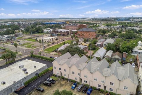 Copropriété à vendre à Tampa, Floride: 2 chambres, 115.2 m2 № 2410151 - photo 3