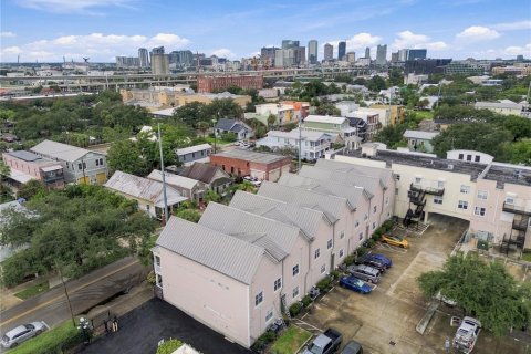 Copropriété à vendre à Tampa, Floride: 2 chambres, 115.2 m2 № 2410151 - photo 9