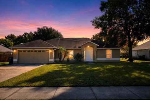 House in Orlando, Florida 3 bedrooms, 167.04 sq.m. № 2398402