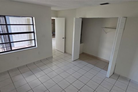 House in Miami, Florida 3 bedrooms, 120.31 sq.m. № 2000427 - photo 18