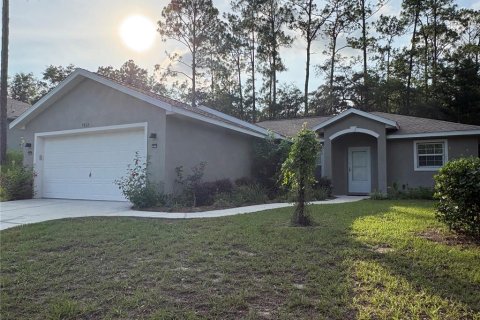 Casa en Dunnellon, Florida 3 dormitorios, 122.45 m2 № 2284583