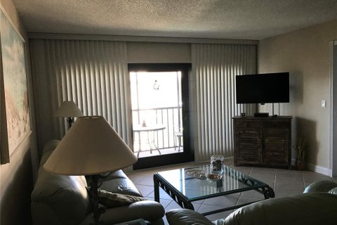 Condominio en alquiler en Sarasota, Florida, 2 dormitorios, 113.71 m2 № 625218 - foto 6