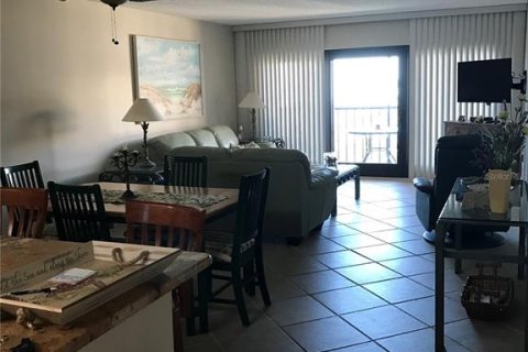 Condominio en alquiler en Sarasota, Florida, 2 dormitorios, 113.71 m2 № 625218 - foto 4