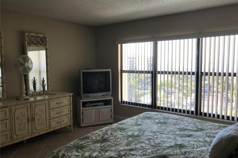 Condominio en alquiler en Sarasota, Florida, 2 dormitorios, 113.71 m2 № 625218 - foto 12