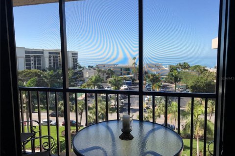 Condominio en alquiler en Sarasota, Florida, 2 dormitorios, 113.71 m2 № 625218 - foto 11