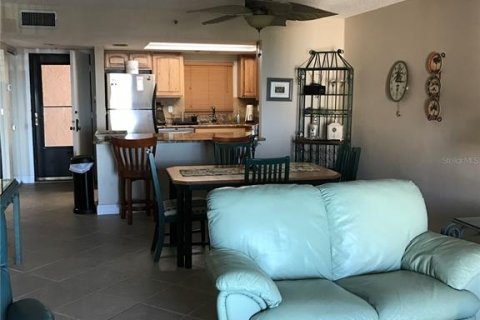 Condominio en alquiler en Sarasota, Florida, 2 dormitorios, 113.71 m2 № 625218 - foto 5