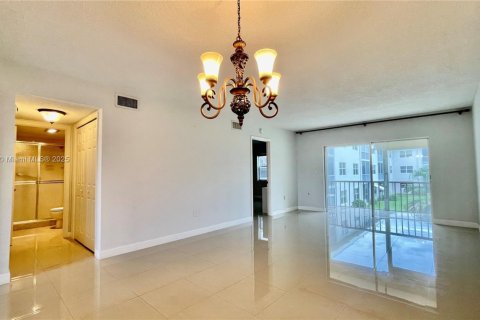 Copropriété à vendre à Boca Raton, Floride: 2 chambres, 88.72 m2 № 1926599 - photo 16