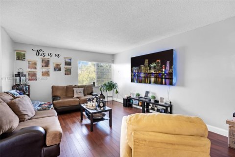 Condo in Plantation, Florida, 3 bedrooms  № 1473311 - photo 8