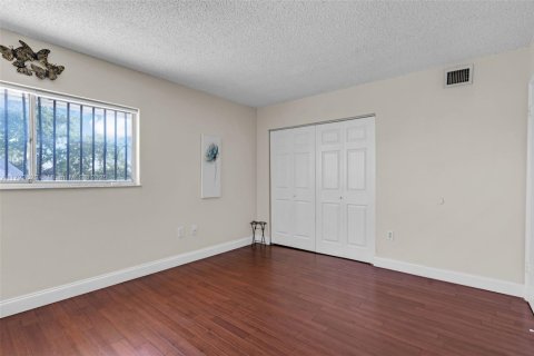 Condo in Plantation, Florida, 3 bedrooms  № 1473311 - photo 27