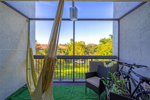 Condo in Plantation, Florida, 3 bedrooms  № 1473311 - photo 12