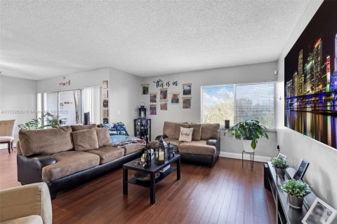 Condo in Plantation, Florida, 3 bedrooms  № 1473311 - photo 3