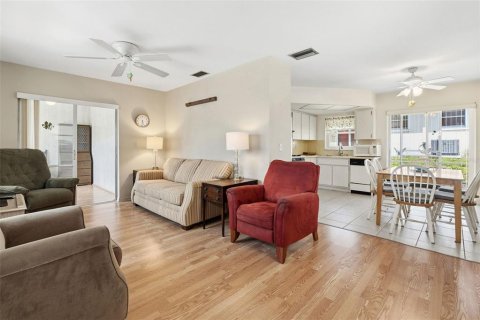Condo in Seminole, Florida, 1 bedroom  № 2101768 - photo 9