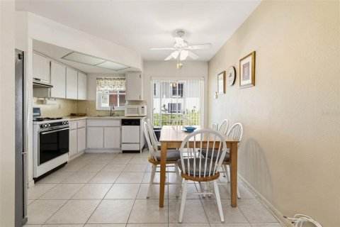 Condo in Seminole, Florida, 1 bedroom  № 2101768 - photo 10