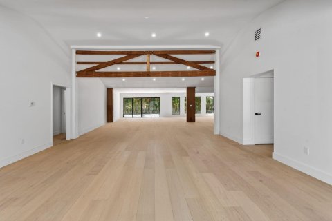 House in West Palm Beach, Florida 5 bedrooms, 338.63 sq.m. № 2187119 - photo 5