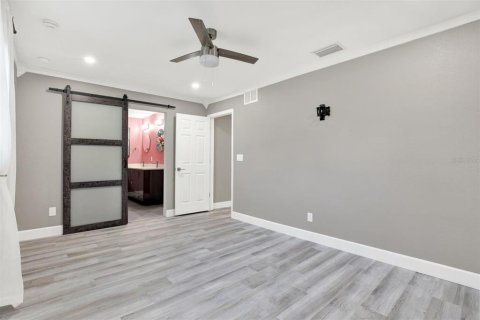 Casa en venta en Tampa, Florida, 3 dormitorios, 126.81 m2 № 1658755 - foto 18