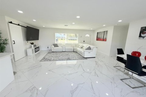 Villa ou maison à vendre à Lutz, Floride: 3 chambres, 144.09 m2 № 1870896 - photo 3