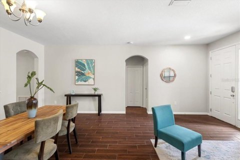 House in Tampa, Florida 4 bedrooms, 235.41 sq.m. № 1819335 - photo 11