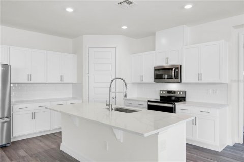 Villa ou maison à vendre à Lakeland, Floride: 4 chambres, 217.02 m2 № 2124784 - photo 7