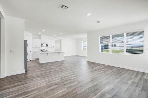 Villa ou maison à vendre à Lakeland, Floride: 4 chambres, 217.02 m2 № 2124784 - photo 4