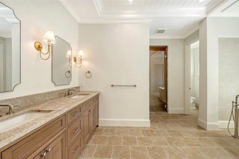 House in Longboat Key, Florida 4 bedrooms, 397.06 sq.m. № 2208583 - photo 21