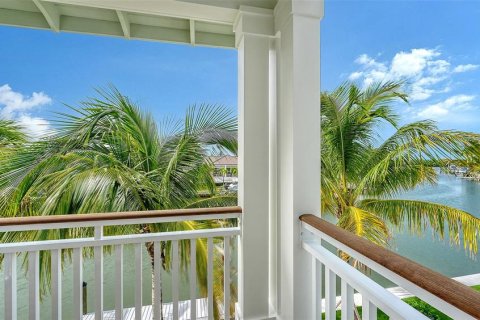 House in Longboat Key, Florida 4 bedrooms, 397.06 sq.m. № 2208583 - photo 27