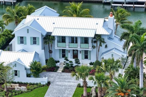 House in Longboat Key, Florida 4 bedrooms, 397.06 sq.m. № 2208583 - photo 5