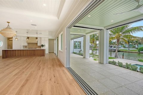 House in Longboat Key, Florida 4 bedrooms, 397.06 sq.m. № 2208583 - photo 7