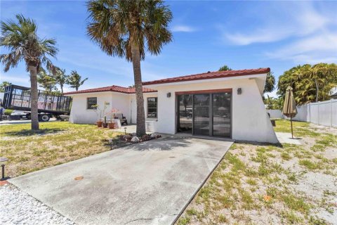 Casa en venta en Anna Maria, Florida, 3 dormitorios, 176.7 m2 № 2122772 - foto 5