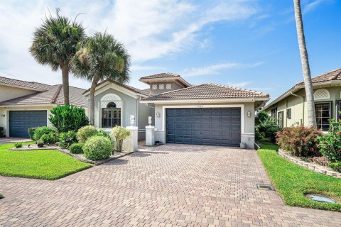 Villa ou maison à Boynton Beach, Floride 3 chambres, 194.17 m2 № 2370106