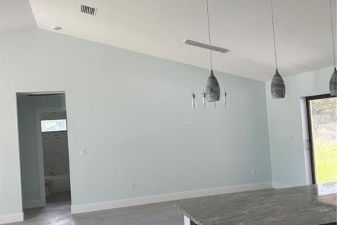 Villa ou maison à vendre à Port Charlotte, Floride: 3 chambres, 135.27 m2 № 2360418 - photo 19