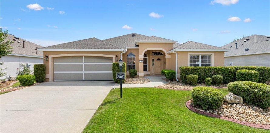 Villa ou maison à The Villages, Floride 3 chambres, 179.02 m2 № 2400033