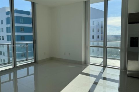 Condo in Miami, Florida, 3 bedrooms  № 1800755 - photo 16