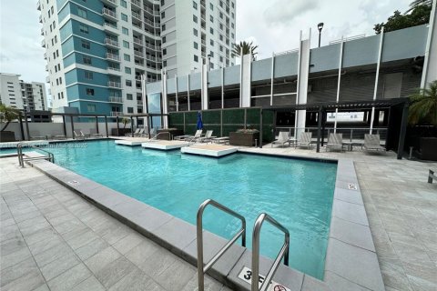 Condo in Miami, Florida, 3 bedrooms  № 1800755 - photo 13