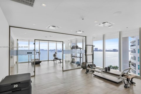 Condominio en venta en Miami, Florida, 3 dormitorios, 219.99 m2 № 1470742 - foto 10