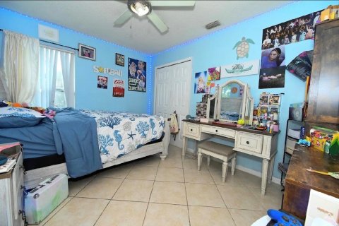 House in West Palm Beach, Florida 4 bedrooms, 186.08 sq.m. № 2263915 - photo 23