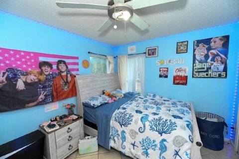 House in West Palm Beach, Florida 4 bedrooms, 186.08 sq.m. № 2263915 - photo 24