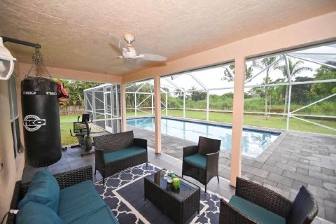 House in West Palm Beach, Florida 4 bedrooms, 186.08 sq.m. № 2263915 - photo 30