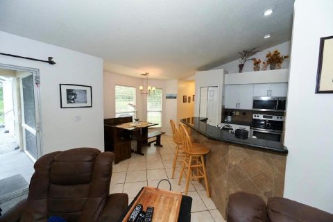 House in West Palm Beach, Florida 4 bedrooms, 186.08 sq.m. № 2263915 - photo 14