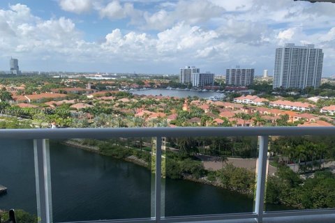 Condominio en alquiler en Aventura, Florida, 2 dormitorios, 96.43 m2 № 2152941 - foto 20